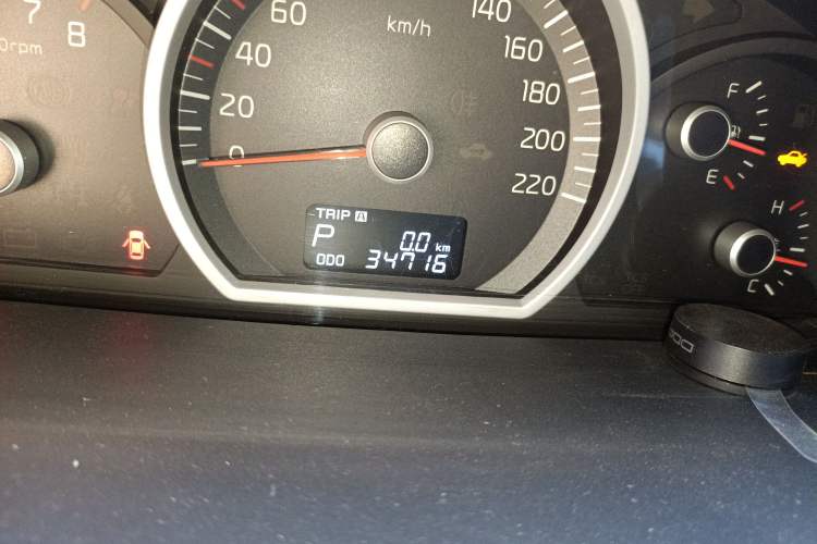 Used Kia Sportage 2013 2.0L Automatic Two-Wheel Drive GL Trim Odometer Close Up