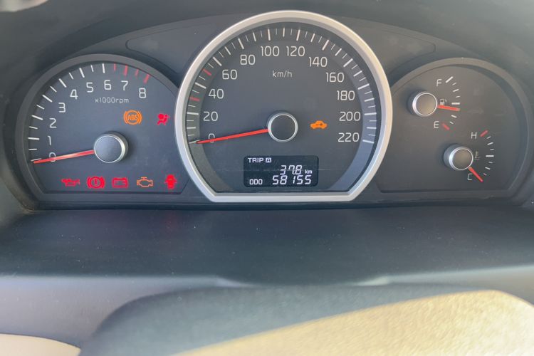 Used Kia Sportage 2013 2.0L Manual Two-Wheel Drive GL Trim Odometer Close Up