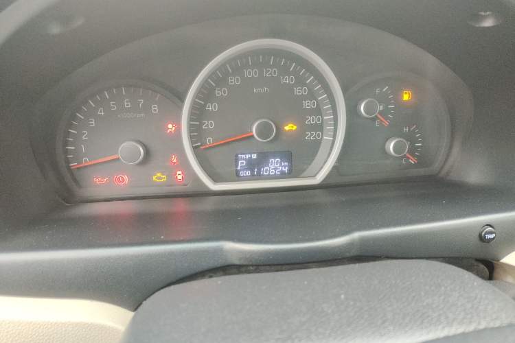 Used Kia Sportage 2013 2.0L Automatic Two-Wheel Drive GL Trim Odometer Close Up