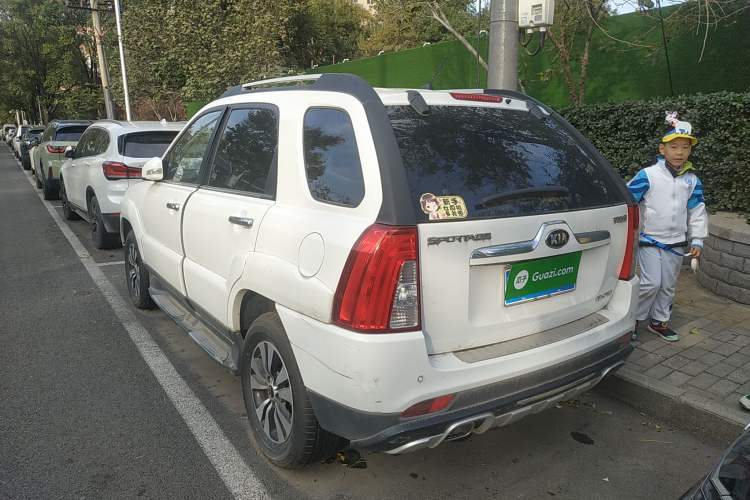 Used Kia Sportage 2013 2.0L Manual Two-Wheel Drive GLS Rear Left 45 Deg
