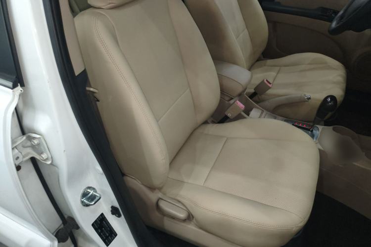 Used Kia Sportage 2013 2.0L Automatic Two-Wheel Drive GL Trim Right Front Seat