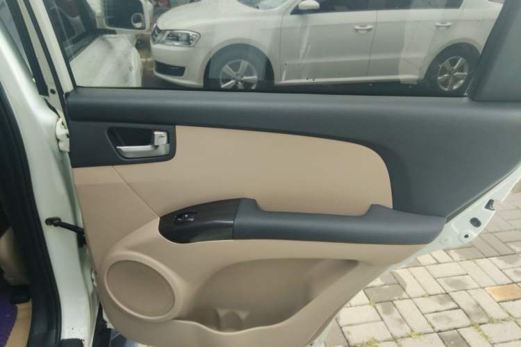 Used Kia Sportage 2013 2.0L Automatic Two-Wheel Drive GL Trim Right Rear Door Interior