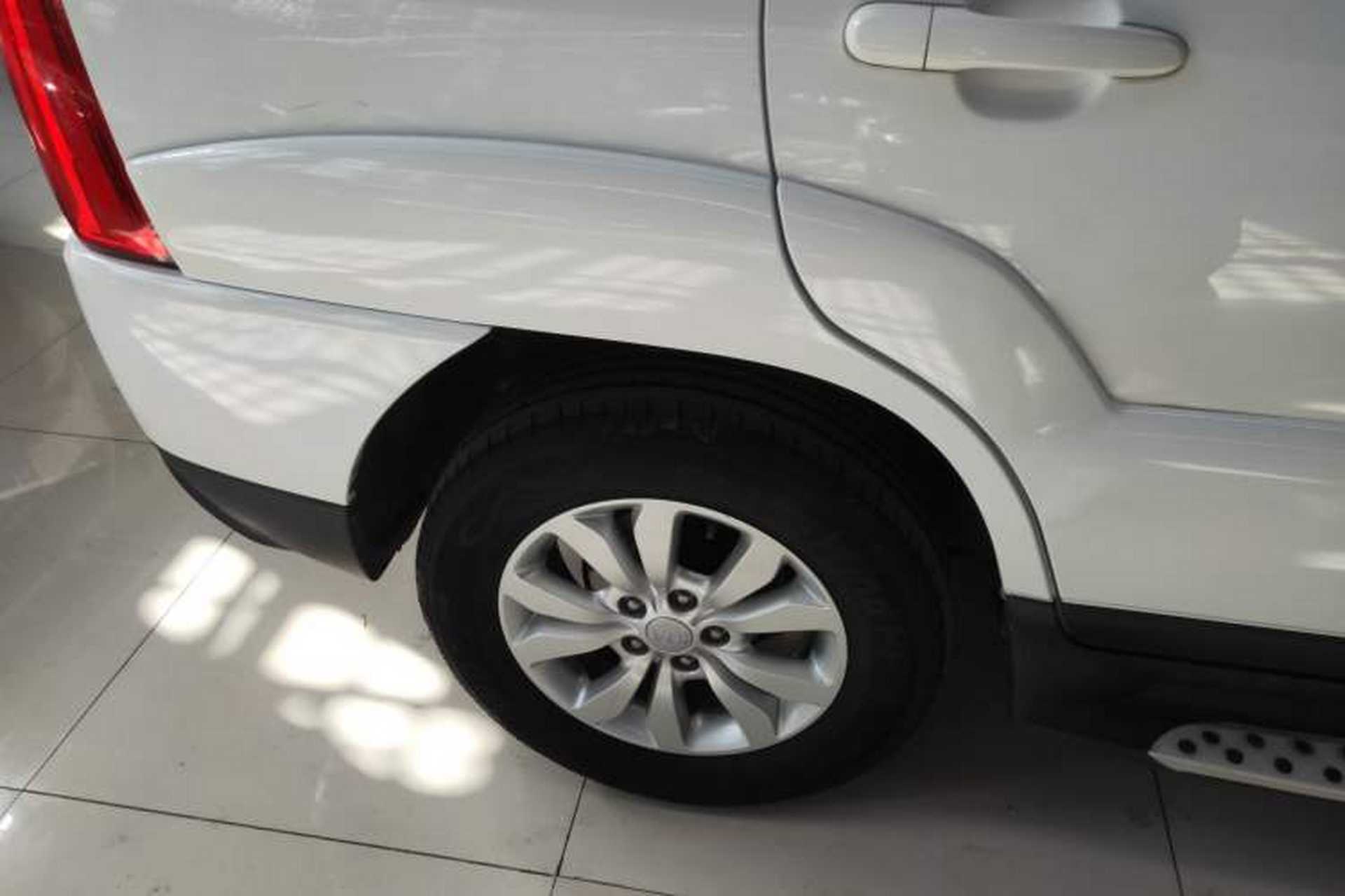 Used Kia Sportage 2013 2.0L Automatic Two-Wheel Drive GL Trim Right Rear Wheel Hub