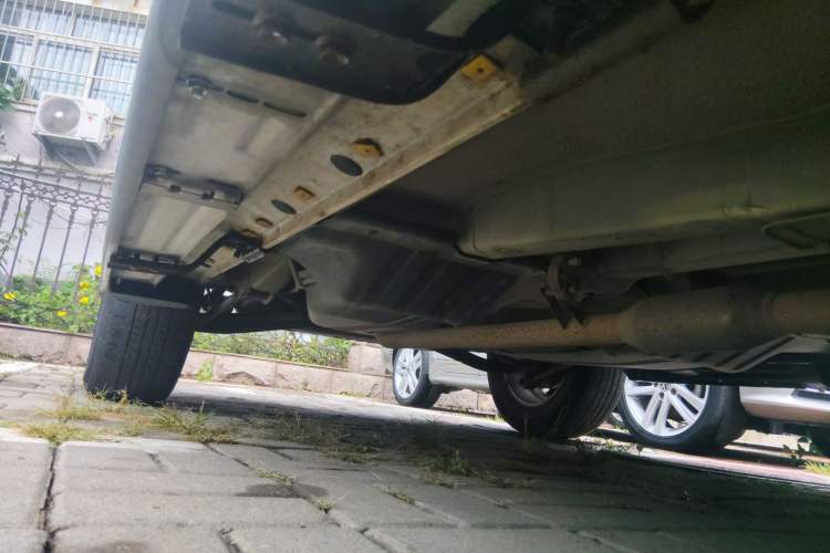 Used Kia Sportage 2013 2.0L Automatic Two-Wheel Drive GL Trim Right Side Sill