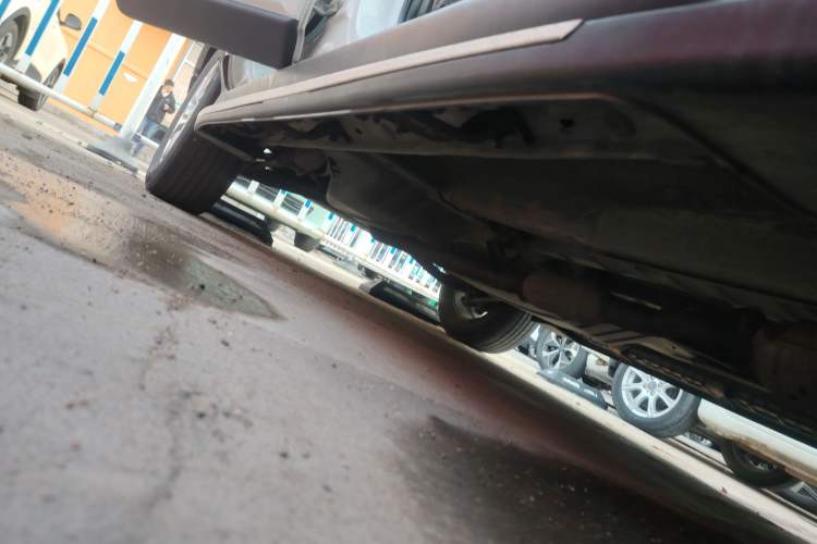 Used Kia Sportage 2013 2.0L Automatic Two-Wheel Drive GL Trim Right Side Sill