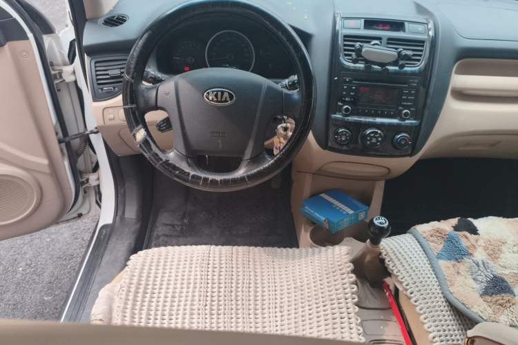 Used Kia Sportage 2013 2.0L Manual Two-Wheel Drive GL Trim Steering Wheel