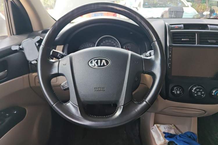 Used Kia Sportage 2013 2.0L Automatic Two-Wheel Drive GL Trim Steering Wheel