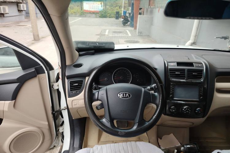 Used Kia Sportage 2013 2.0L Automatic Two-Wheel Drive GL Trim Steering Wheel