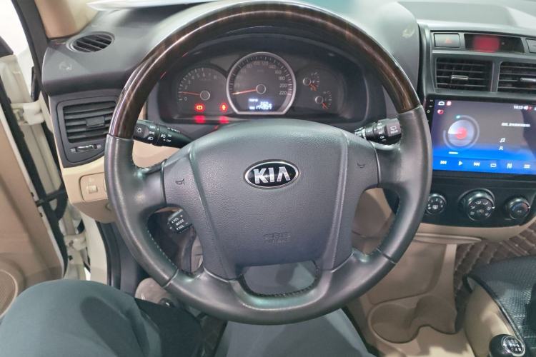 Used Kia Sportage 2013 2.0L Manual Two-Wheel Drive GL Trim Steering Wheel