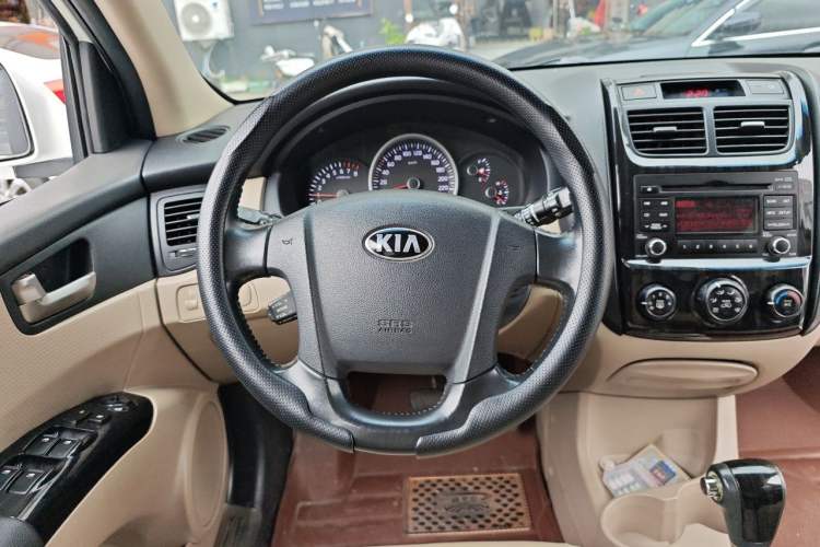 Used Kia Sportage 2013 2.0L Automatic Two-Wheel Drive GL Trim Steering Wheel