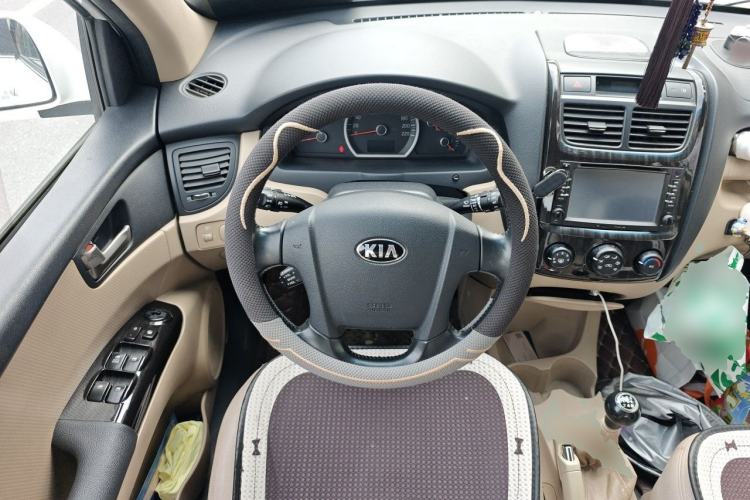 Used Kia Sportage 2013 2.0L Manual Two-Wheel Drive GL Trim Steering Wheel