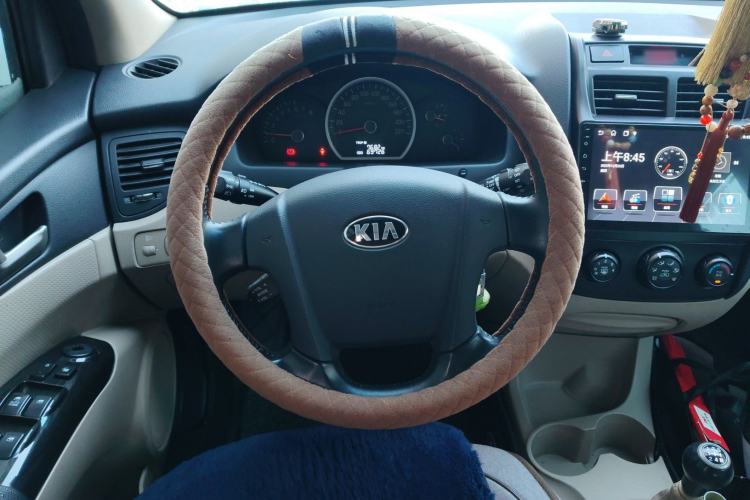 Used Kia Sportage 2013 2.0L Manual Two-Wheel Drive GL Trim Steering Wheel