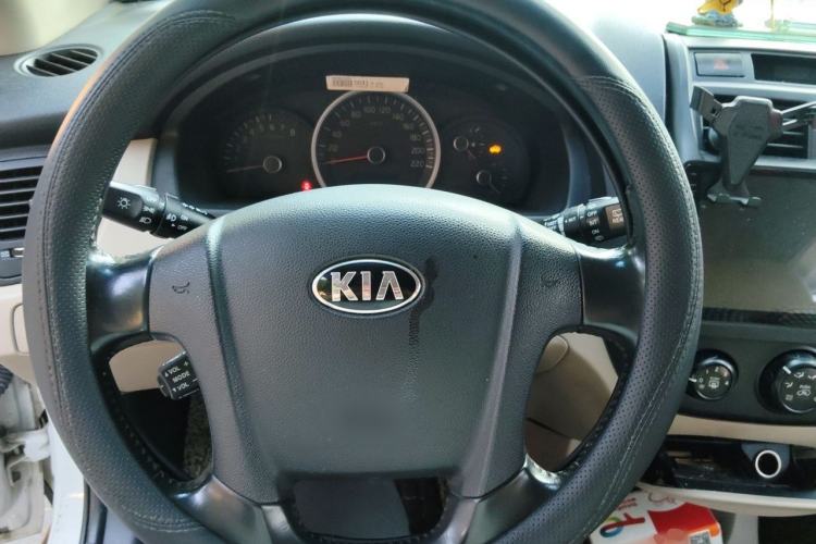 Used Kia Sportage 2013 2.0L Automatic Two-Wheel Drive GL Trim Steering Wheel