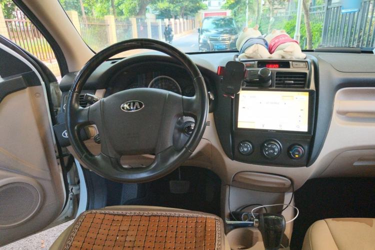 Used Kia Sportage 2013 2.0L Automatic Two-Wheel Drive GL Trim Steering Wheel
