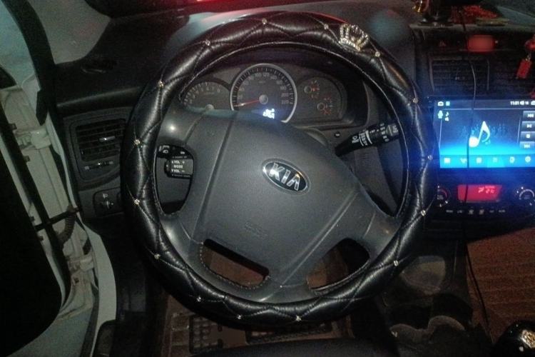 Used Kia Sportage 2013 2.0L Manual Two-Wheel Drive GLS Steering Wheel