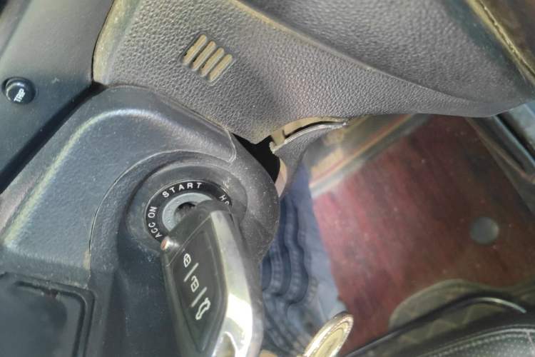 Used Kia Sportage 2013 2.0L Manual Two-Wheel Drive GLS Vehicle Key