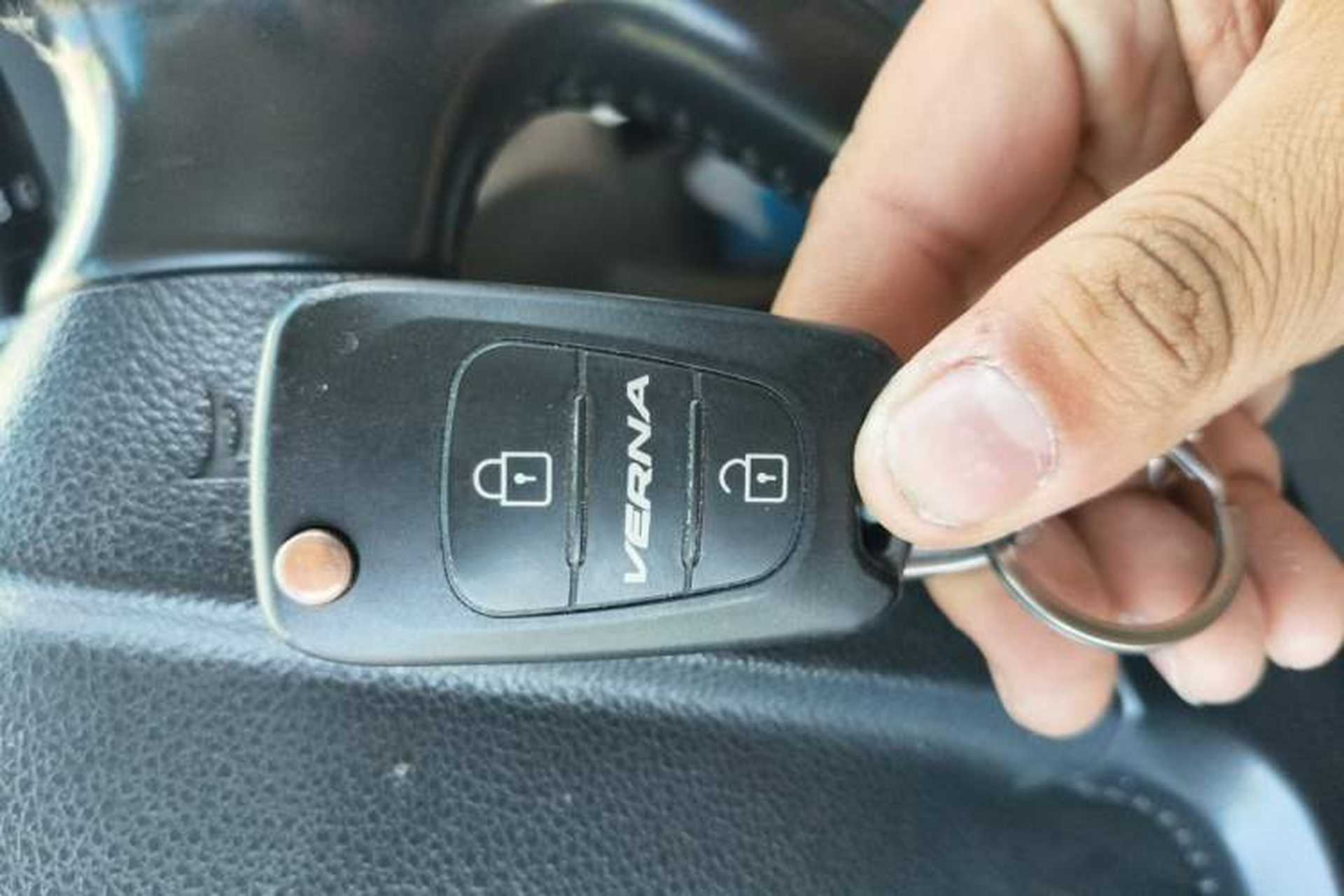 Used Kia Sportage 2013 2.0L Automatic Two-Wheel Drive GL Trim Vehicle Key