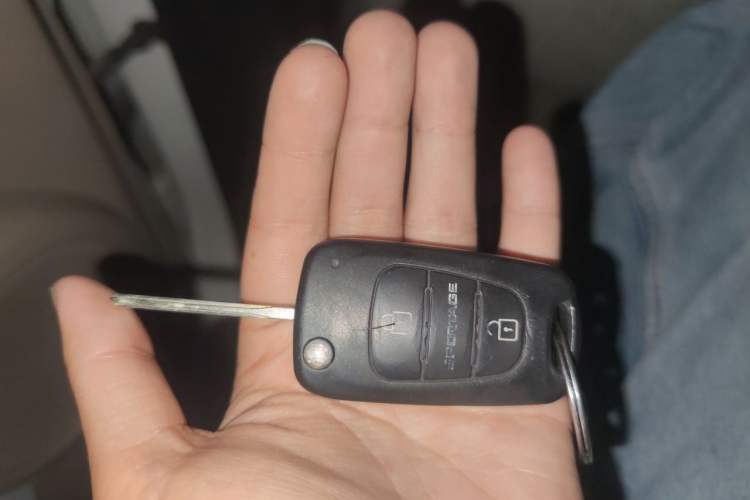 Used Kia Sportage 2013 2.0L Automatic Two-Wheel Drive GL Trim Vehicle Key