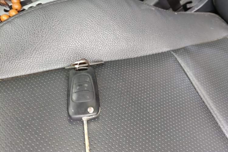 Used Kia Sportage 2013 2.0L Automatic Two-Wheel Drive GLS Trim Vehicle Key
