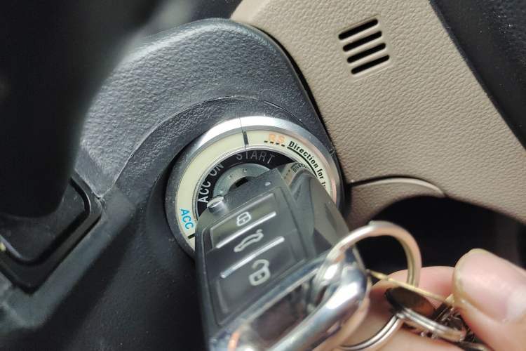 Used Kia Sportage 2013 2.0L Manual Two-Wheel Drive GL Trim Vehicle Key