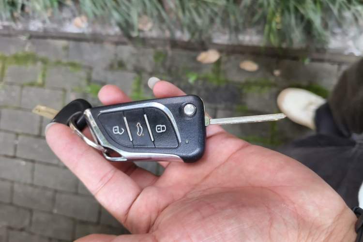 Used Kia Sportage 2013 2.0L Automatic Two-Wheel Drive GL Trim Vehicle Key