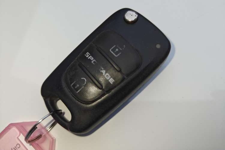 Used Kia Sportage 2013 2.0L Automatic Two-Wheel Drive GL Trim Vehicle Key
