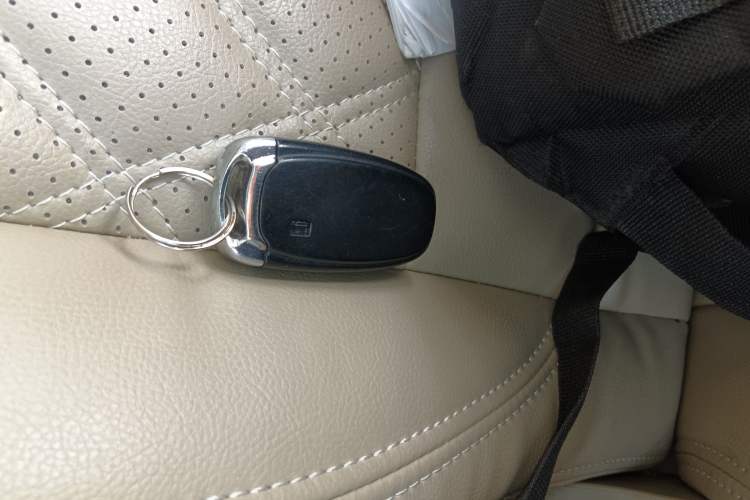 Used Kia Sportage 2013 2.0L Manual Two-Wheel Drive GL Trim Vehicle Key