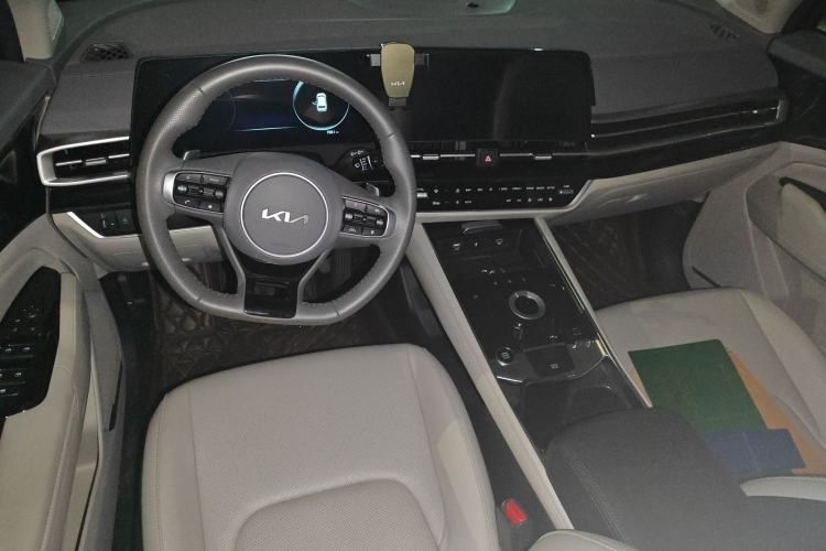 Used Kia Sportage (Chinese Domestic Model) 2023 1.5T Two-Wheel Drive Prestige Edition Center Console