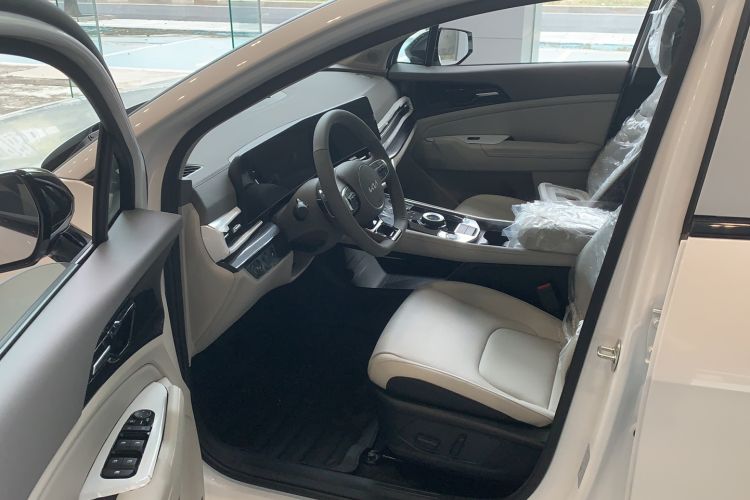 Used Kia Sportage (Chinese Domestic Model) 2025 1.5T Two-Wheel Drive Prestige Edition Interior 2
