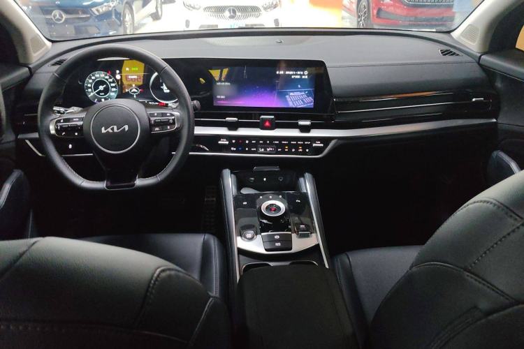 Used Kia Sportage (Chinese Domestic Model) 2023 2.0T Two-Wheel-Drive Prestige Edition Center Console