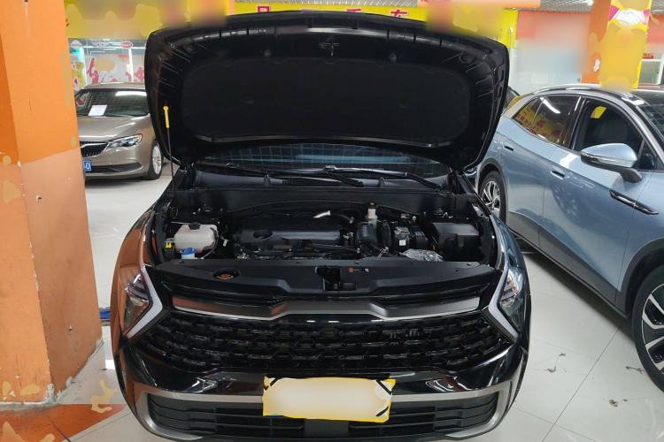 Used Kia Sportage (Chinese Domestic Model) 2023 2.0T Two-Wheel-Drive Prestige Edition Engine Bay