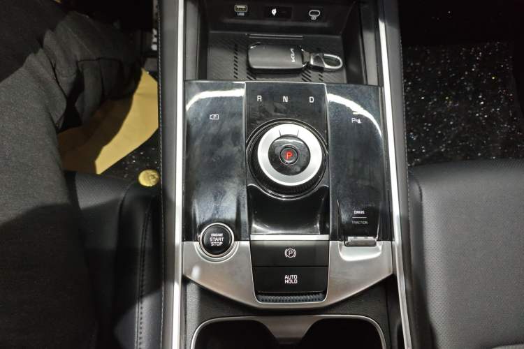 Used Kia Sportage (Chinese Domestic Model) 2023 2.0T Two-Wheel-Drive Prestige Edition Gear Lever