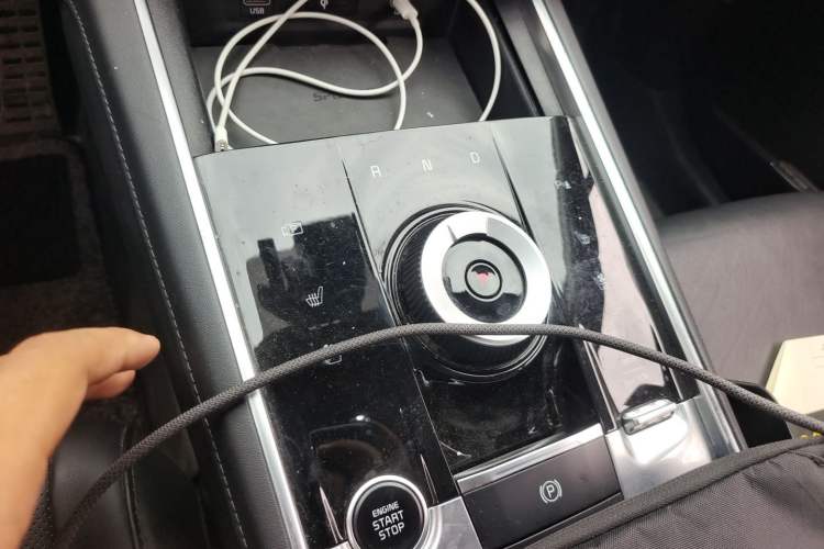 Used Kia Sportage (Chinese Domestic Model) 2023 2.0T Two-Wheel Drive Flagship Edition Gear Lever