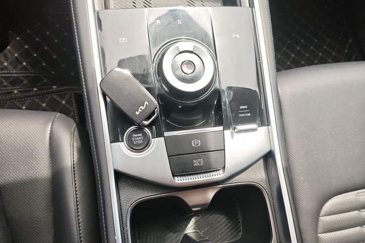 Used Kia Sportage (Chinese Domestic Model) 2023 2.0T Two-Wheel-Drive Prestige Edition Gear Lever