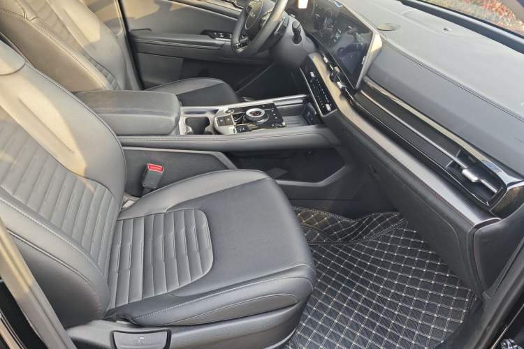 Used Kia Sportage (Chinese Domestic Model) 2023 2.0T Two-Wheel-Drive Prestige Edition Interior 4
