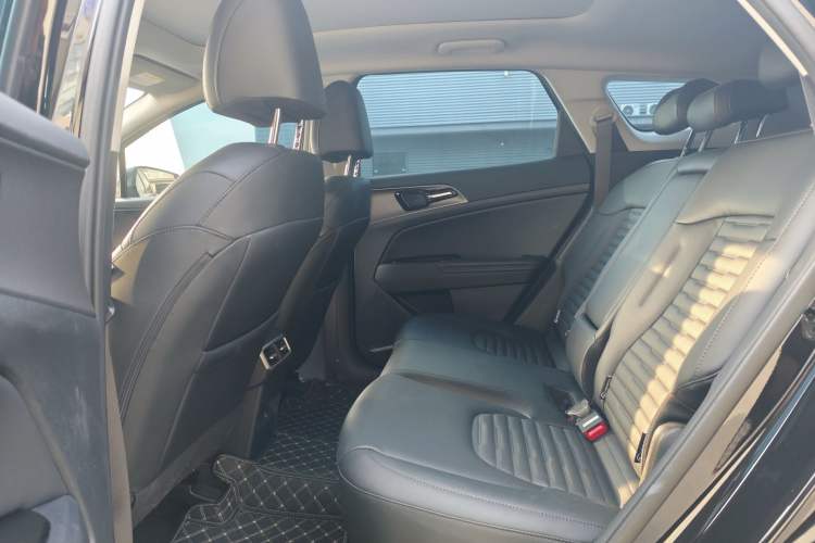 Used Kia Sportage (Chinese Domestic Model) 2023 2.0T Two-Wheel-Drive Prestige Edition Interior 5