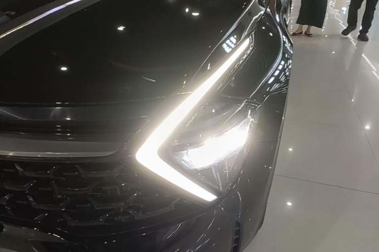 Used Kia Sportage (Chinese Domestic Model) 2023 1.5T Two-Wheel Drive Prestige Edition Left Front Headlight