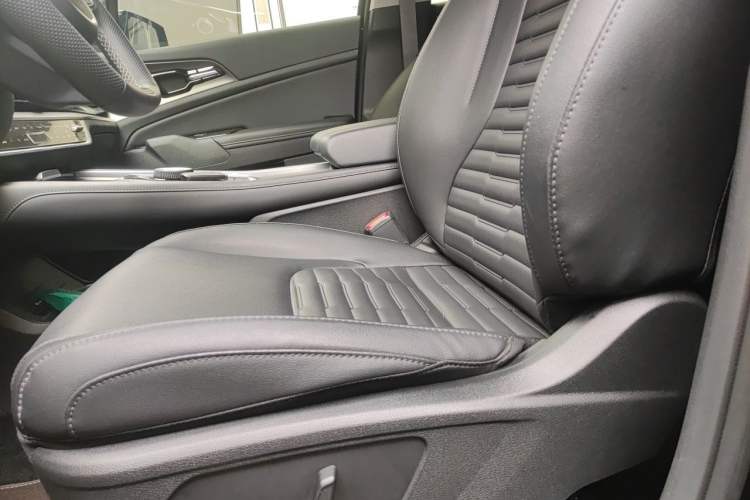 Used Kia Sportage (Chinese Domestic Model) 2023 2.0T Two-Wheel-Drive Prestige Edition Left Front Seat