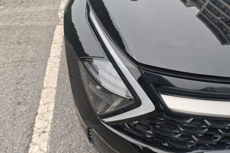 Used Kia Sportage (Chinese Domestic Model) 2023 2.0T Two-Wheel-Drive Prestige Edition Right Front Headlight