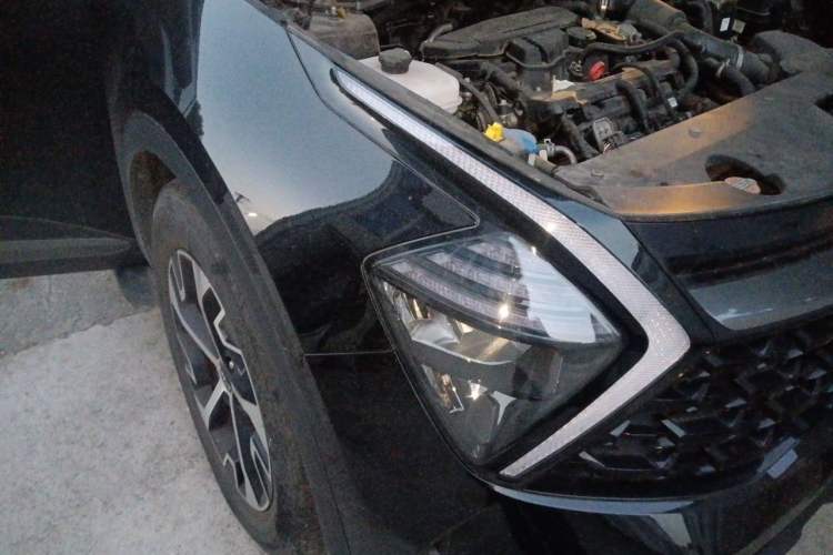 Used Kia Sportage (Chinese Domestic Model) 2023 1.5T Two-Wheel Drive Prestige Edition Right Front Headlight