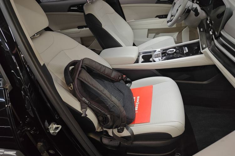 Used Kia Sportage (Chinese Domestic Model) 2023 1.5T Two-Wheel Drive Prestige Edition Right Front Seat