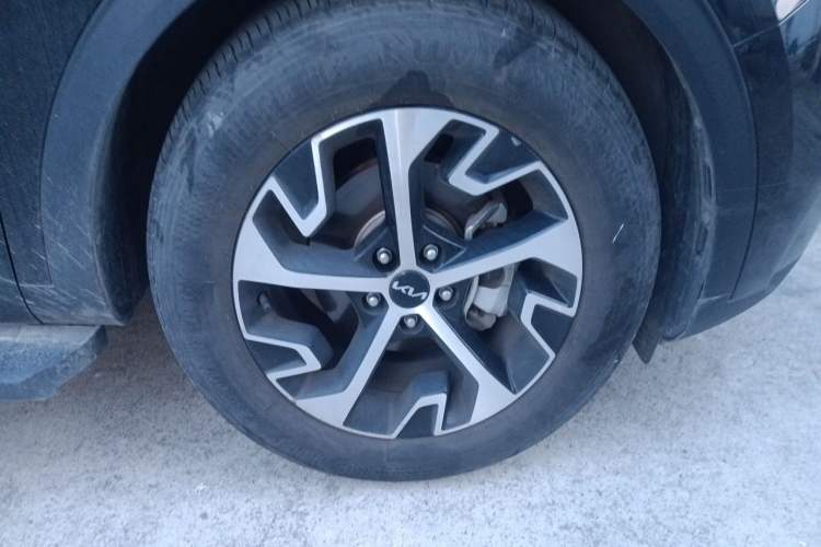 Used Kia Sportage (Chinese Domestic Model) 2023 1.5T Two-Wheel Drive Prestige Edition Right Front Wheel Hub