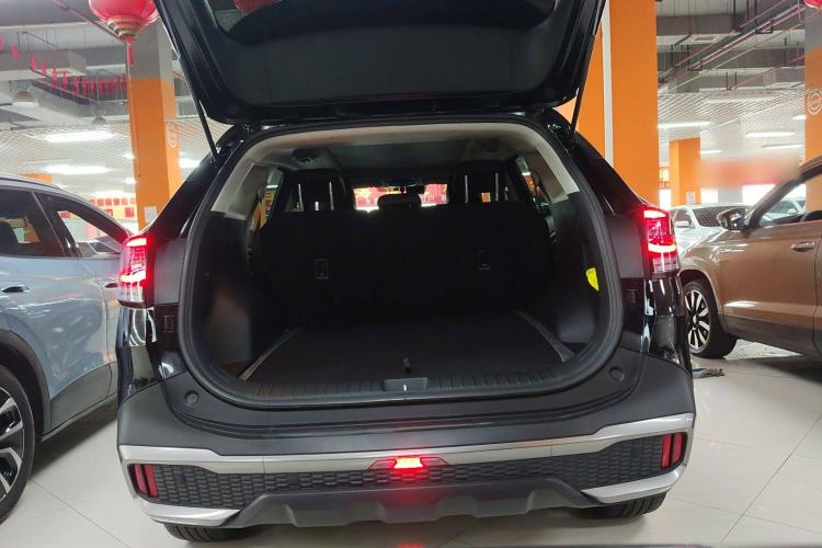 Used Kia Sportage (Chinese Domestic Model) 2023 2.0T Two-Wheel-Drive Prestige Edition Trunk