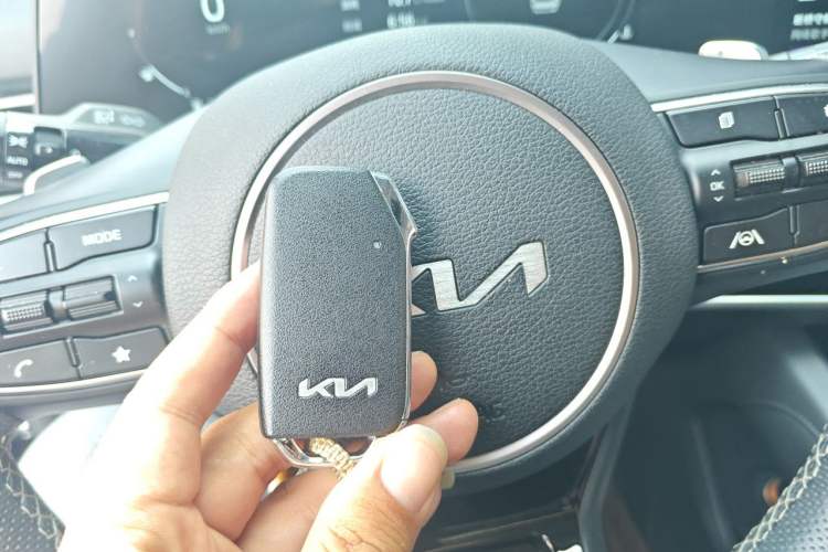 Used Kia Sportage (Chinese Domestic Model) 2023 2.0T Two-Wheel Drive Flagship Edition Vehicle Key