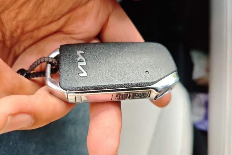 Used Kia Sportage (Chinese Domestic Model) 2023 2.0L HEV Two-Wheel Drive Flagship Edition Vehicle Key