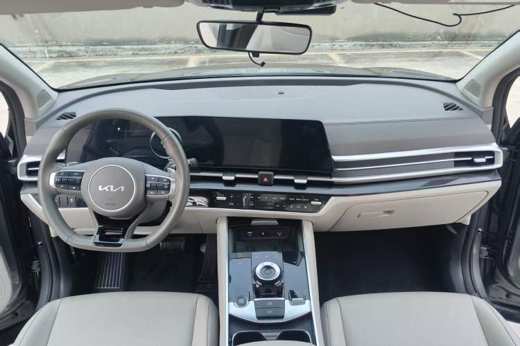 Used Kia Sportage (Chinese Domestic Model) 2023 1.5T Two-Wheel Drive Prestige Edition Audio And AC Panel
