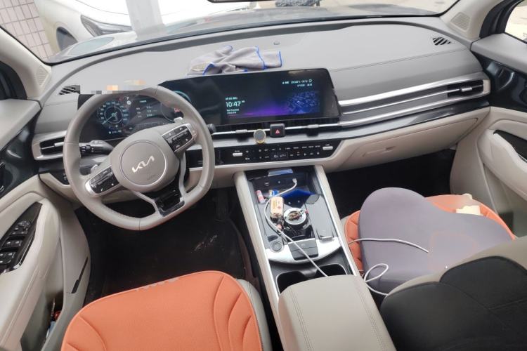 Used Kia Sportage (Chinese Domestic Model) 2023 1.5T Two-Wheel Drive Prestige Edition Center Console