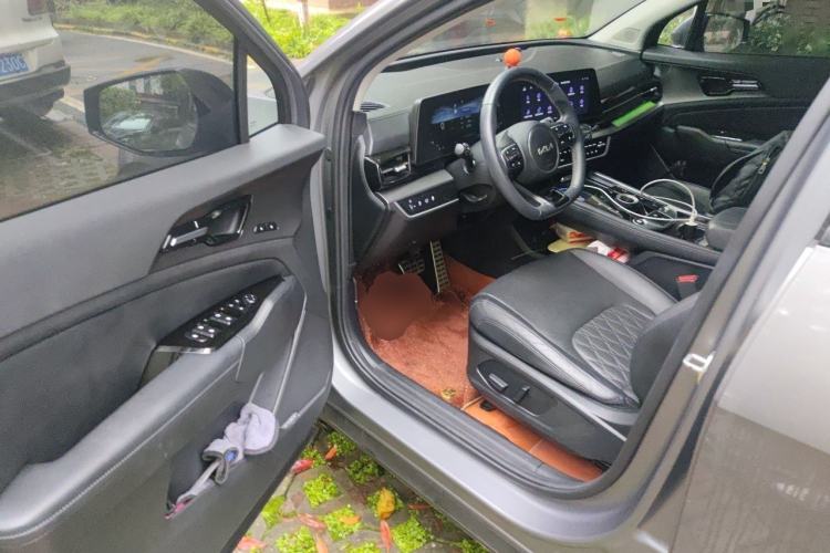 Used Kia Sportage (Chinese Domestic Model) 2023 2.0T Two-Wheel Drive Flagship Edition Driver Seat