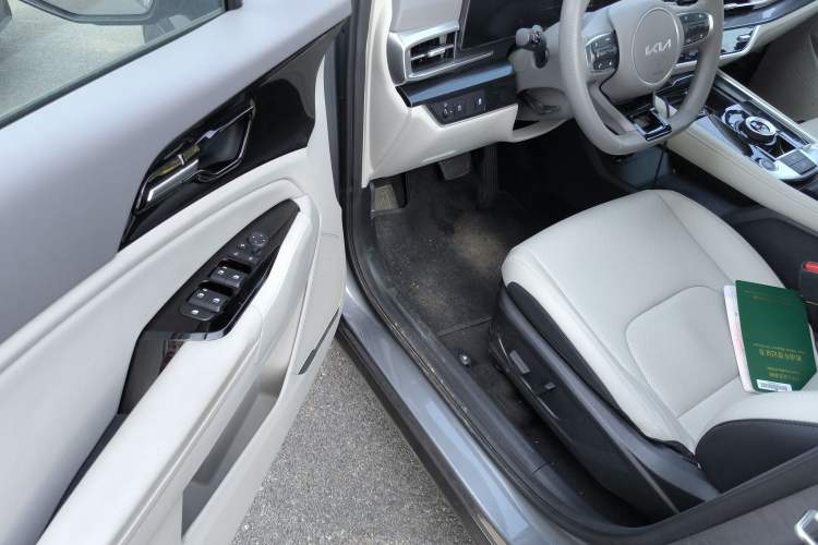 Used Kia Sportage (Chinese Domestic Model) 2023 1.5T Two-Wheel Drive Prestige Edition Driver Seat