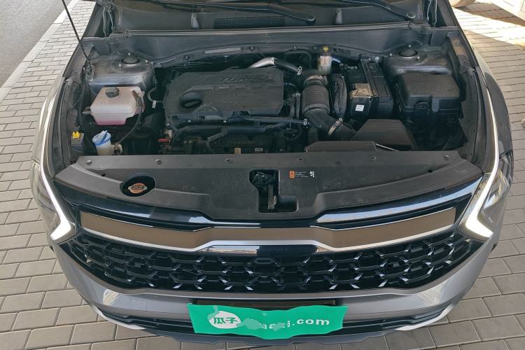Used Kia Sportage (Chinese Domestic Model) 2023 2.0T Two-Wheel-Drive Prestige Edition Engine Bay